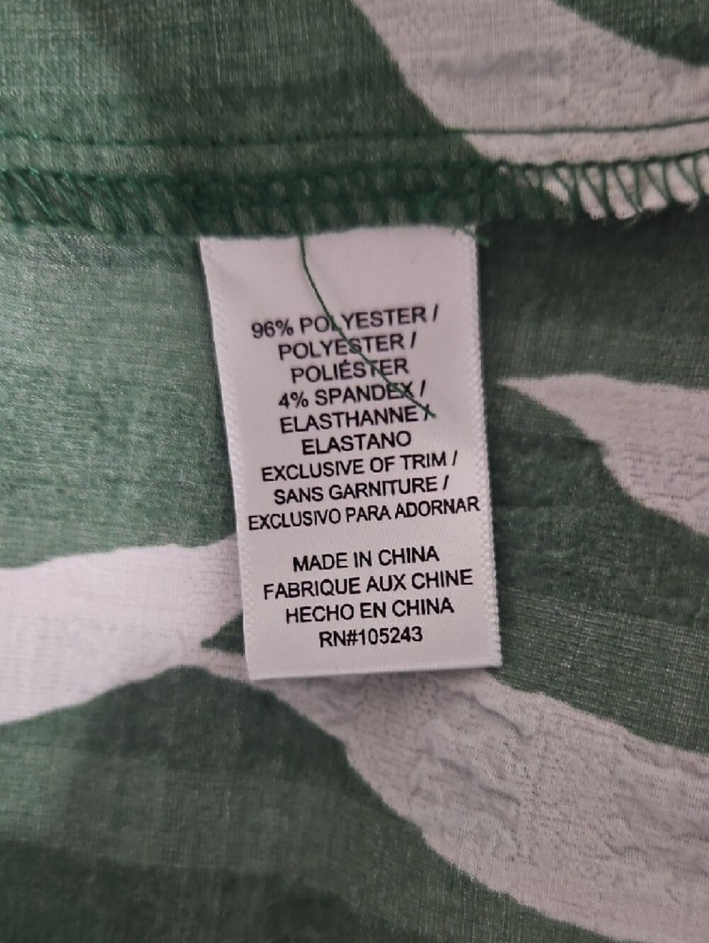 Women’s Dark Green Botanical Print Button-Down Shirt - Relaxed Collar - Picture 8 of 8